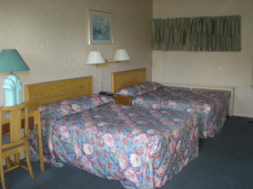 Motel Seigneurie De Vaudreuil Cameră foto