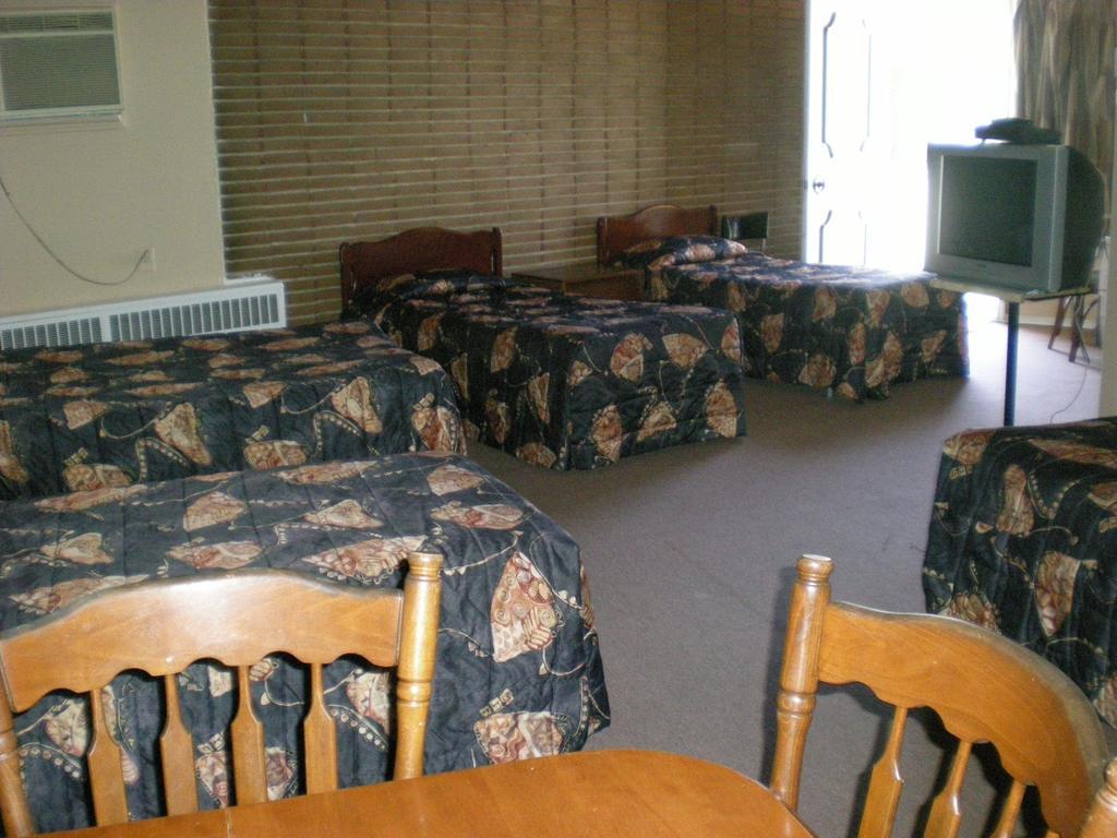 Motel Seigneurie De Vaudreuil Cameră foto