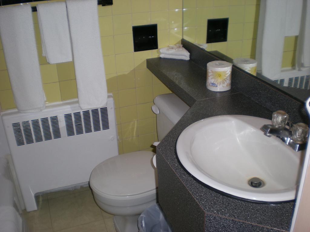Motel Seigneurie De Vaudreuil Cameră foto